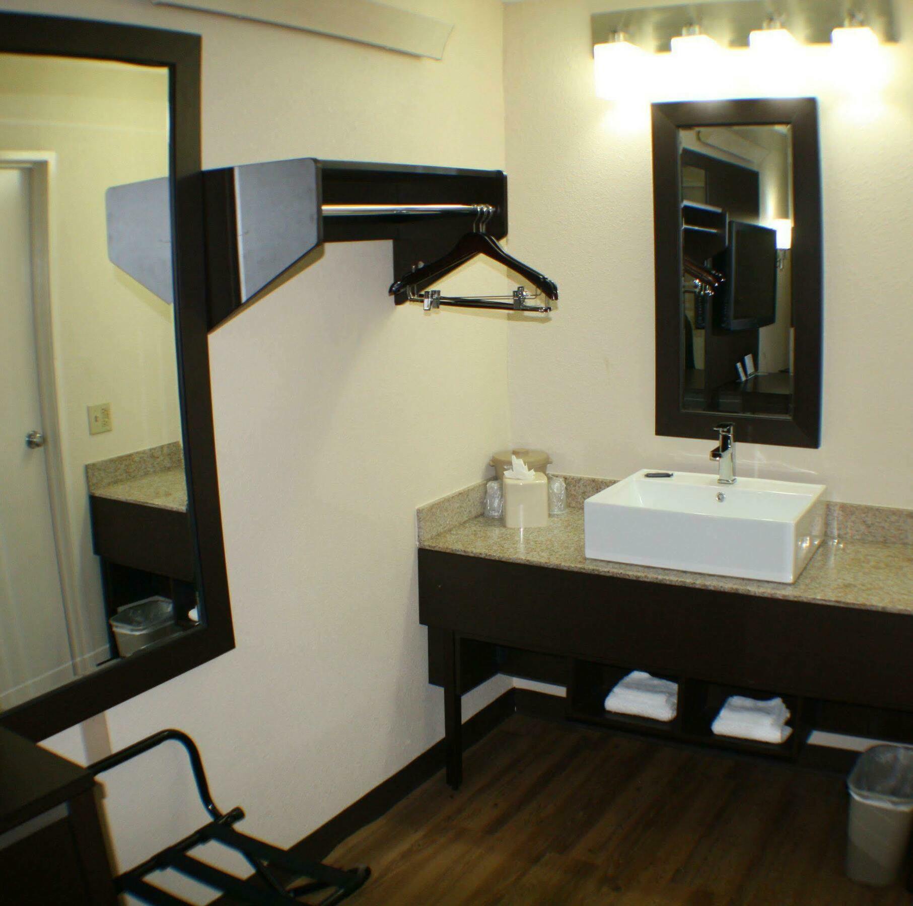 Red Roof Inn Plus+ Nashville Fairgrounds Zewnętrze zdjęcie
