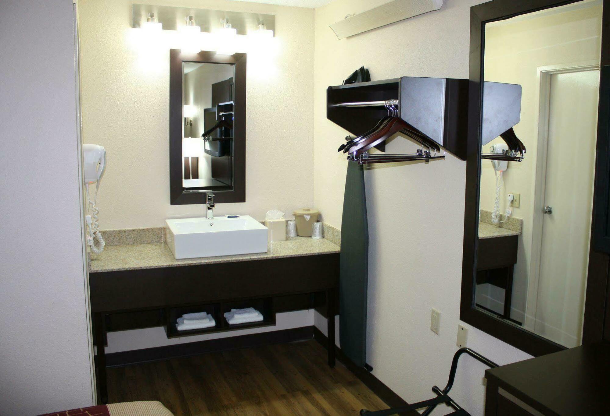 Red Roof Inn Plus+ Nashville Fairgrounds Zewnętrze zdjęcie